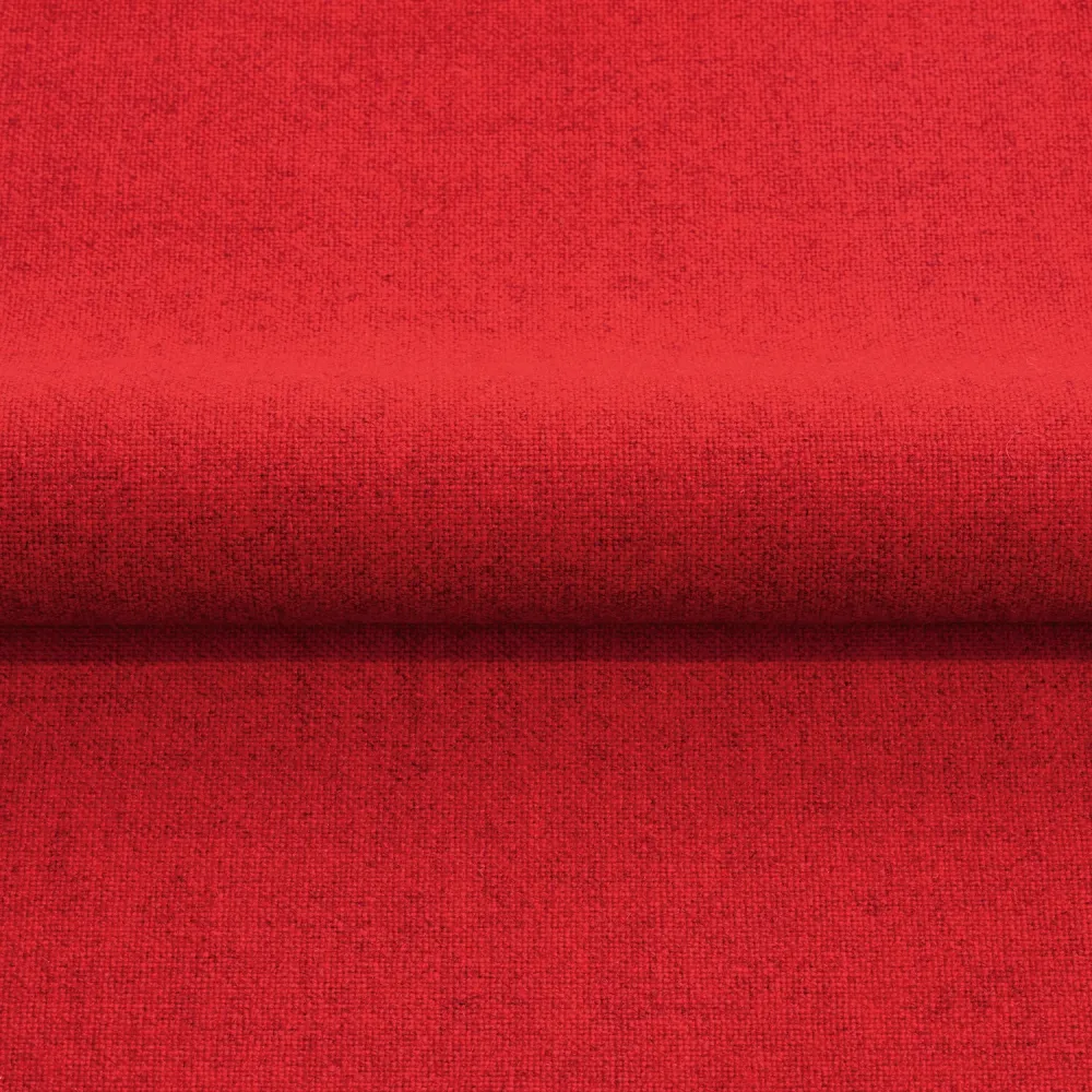 zoomed-img