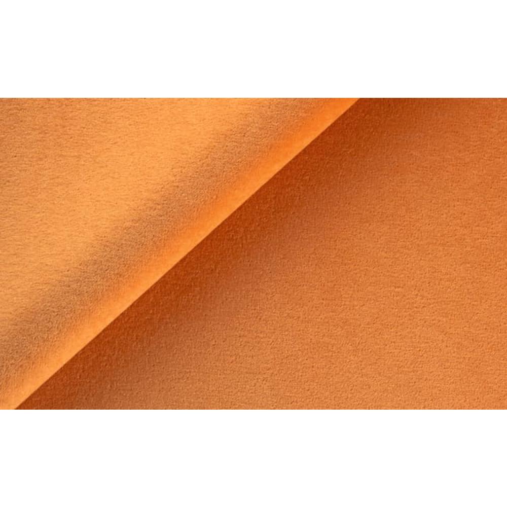 zoomed-img