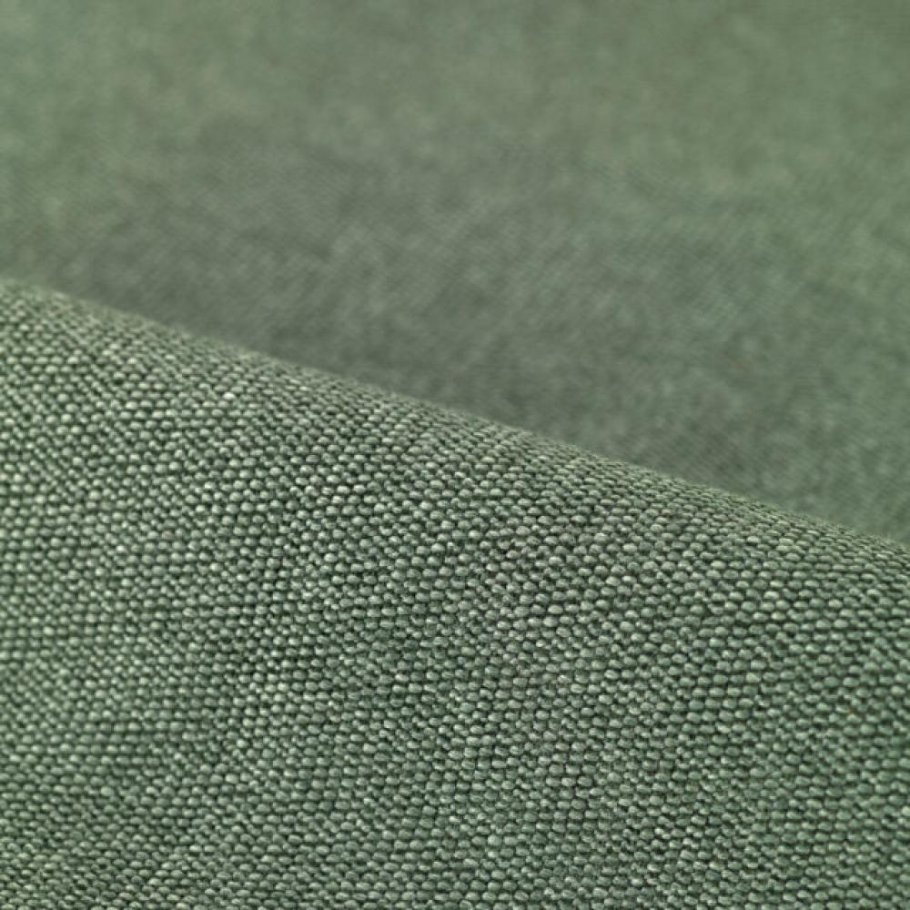zoomed-img