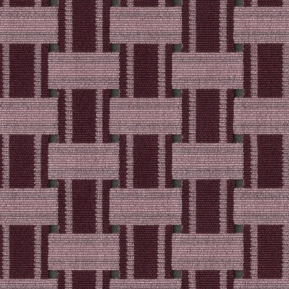 zoomed-img