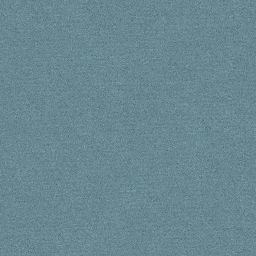 zoomed-img