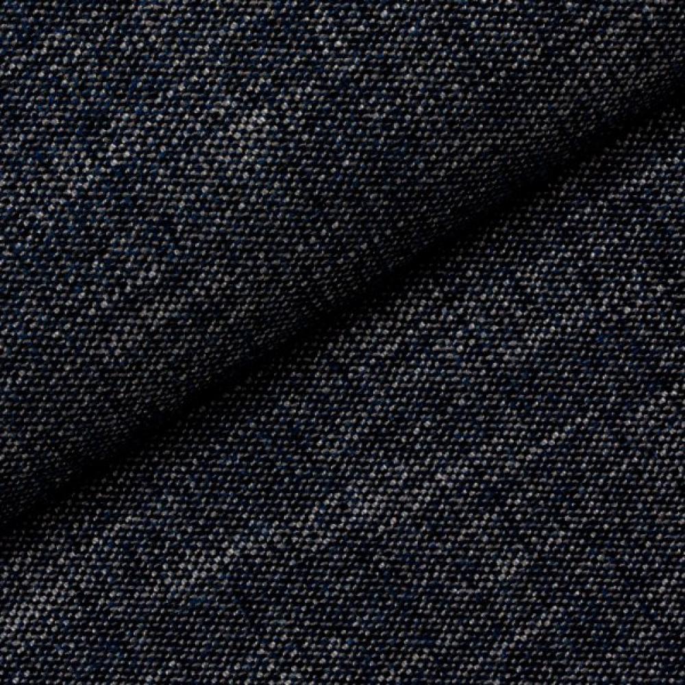 zoomed-img