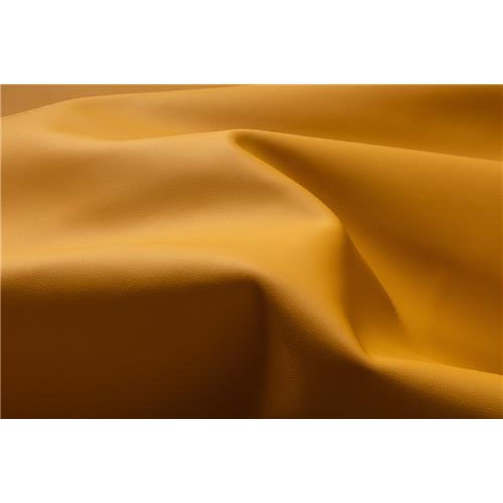 zoomed-img