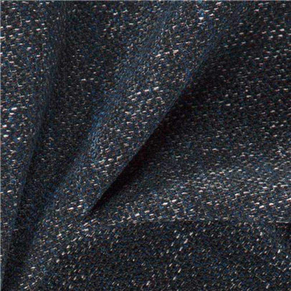 zoomed-img