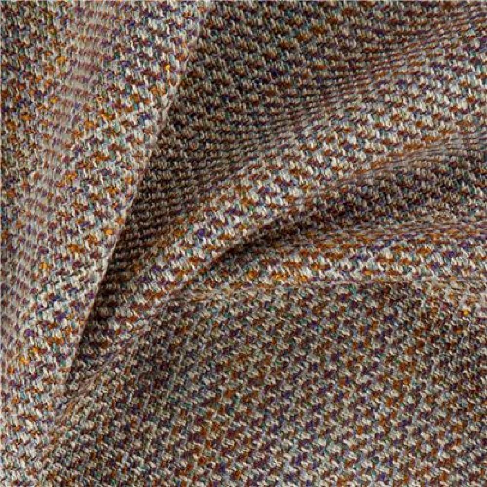 zoomed-img