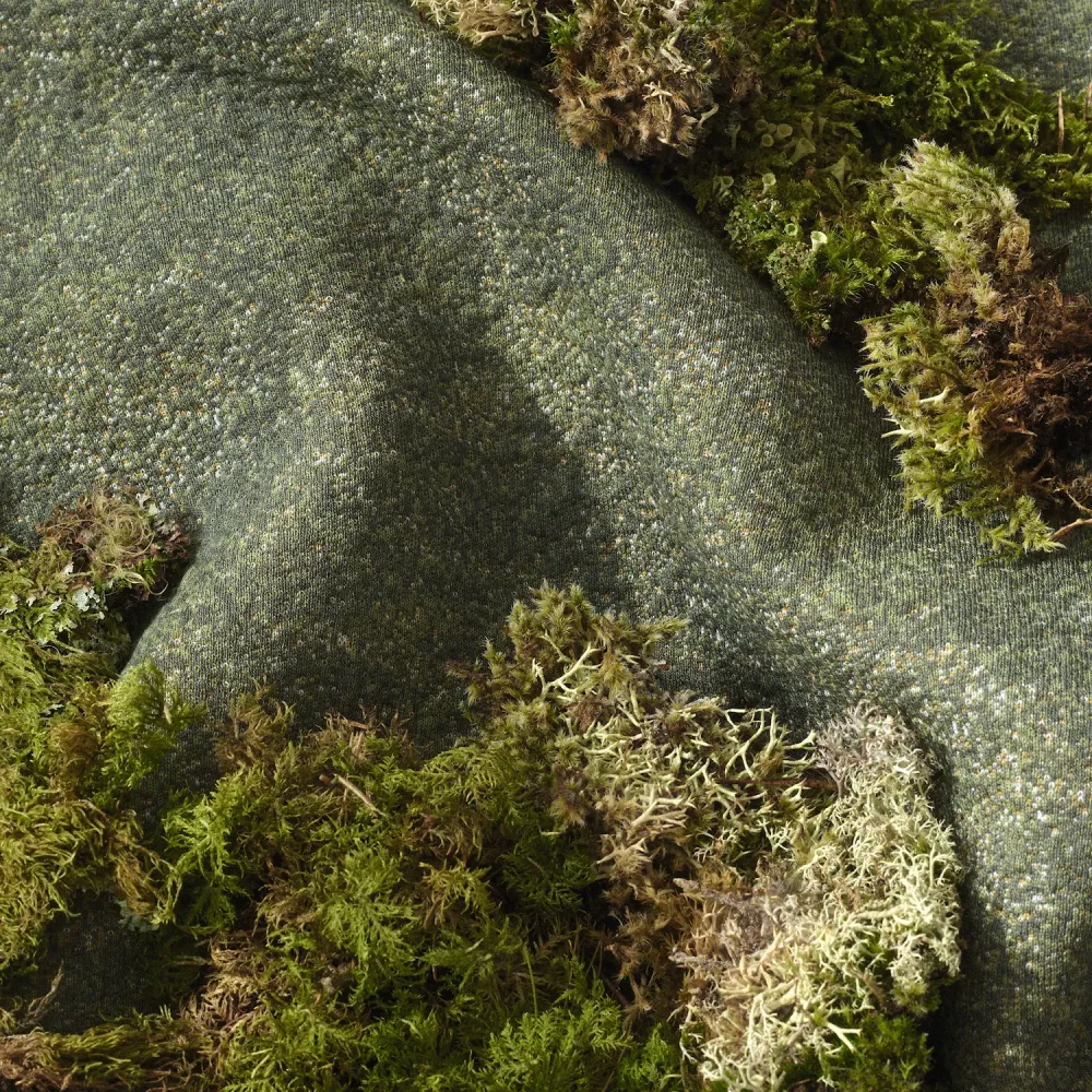 zoomed-img