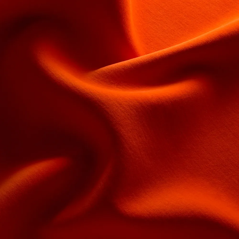 zoomed-img